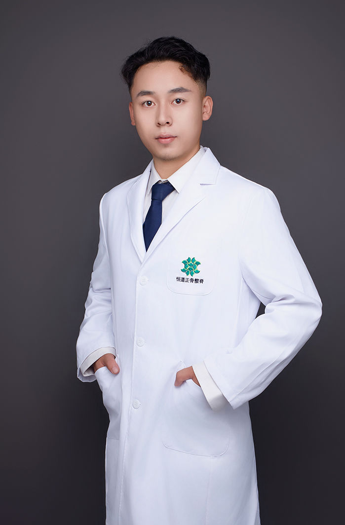 吳棟博——恒道整體整脊正骨手法傳承人